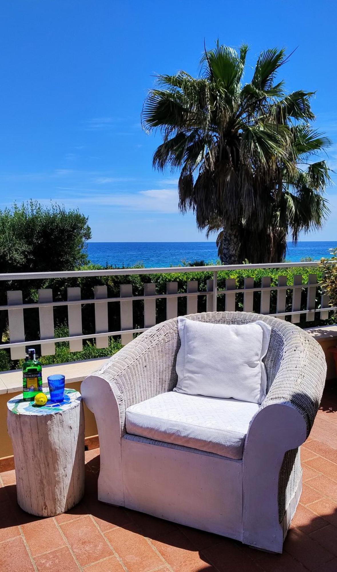 Villa Dimora Zara à Cozze Extérieur photo